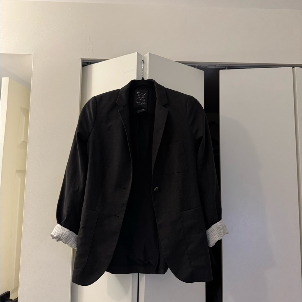 Aritizia Classic Charcoal Grey Wool blended Blazer Size 2